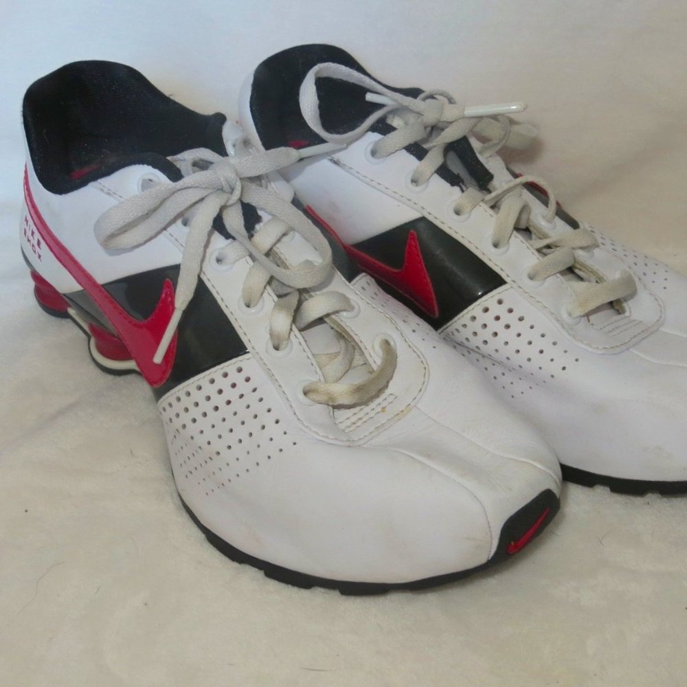 Nike Shox Black Pink Running Flash White Youth 6Y US 7.5